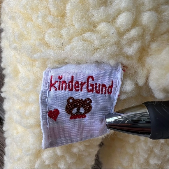 Vintage Kinder Gund Curly Bear Sherpa Plush Teddy Rattle 1988 Yellow 9” GUC - Picture 8 of 9